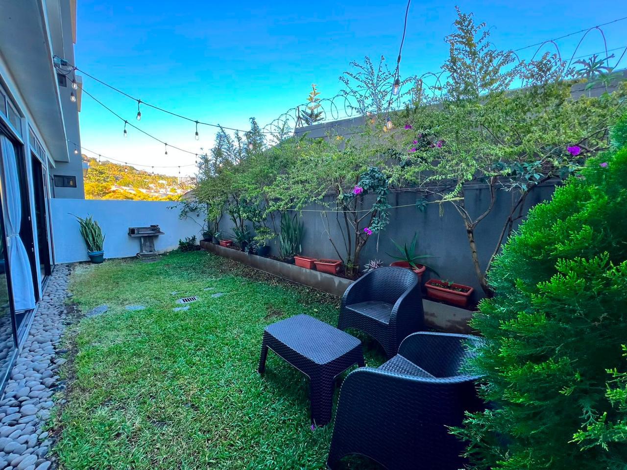 Detalle 3 · Un jardín privado en Escalón Norte