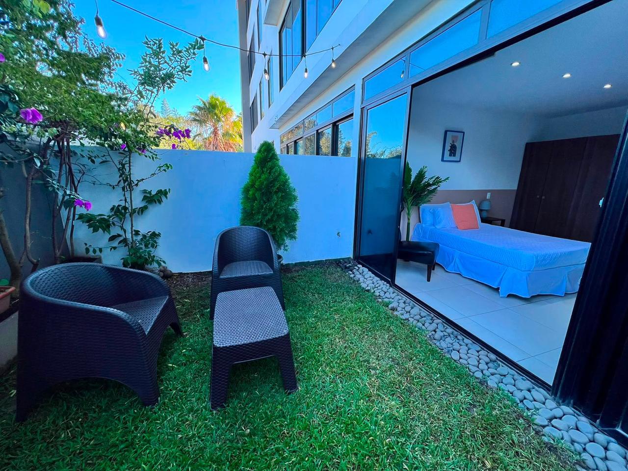 Detalle 2 · Un jardín privado en Escalón Norte